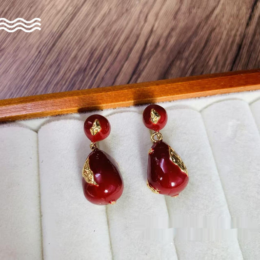 Aretes Vintage Rojo Vino con Gota de Esmalte para Año Nuevo - Image 2