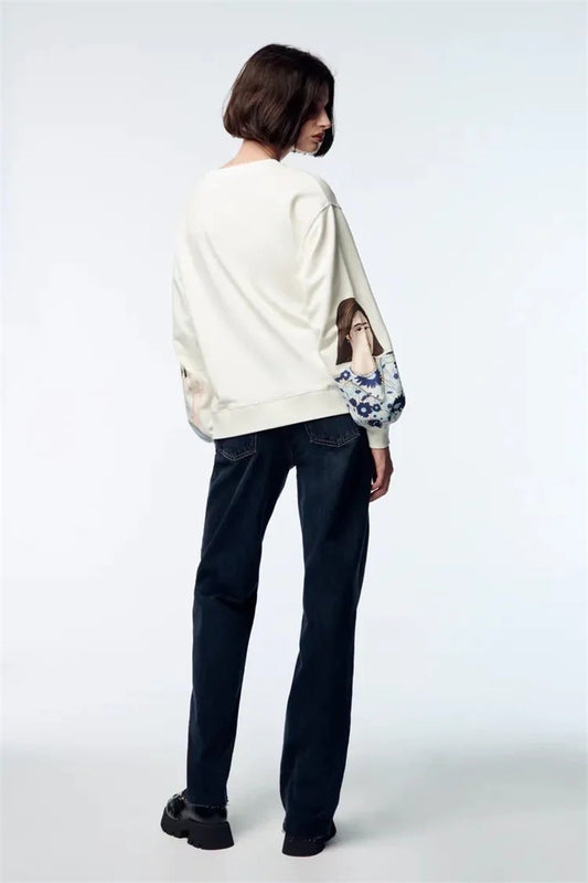 Sudadera Estampada Cuello Redondo para Niña - Diseño Casual y Cómodo - Image 2