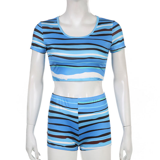 Conjunto Casual de Blusa y Shorts a Rayas con Contraste de Colores - Image 2
