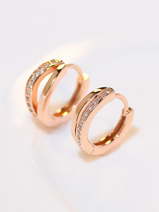 Aretes de Plata Esterlina con Acabado Dorado - Diseño Moderno y Versátil - Image 2