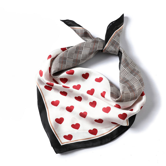 Pañuelo de seda con estampado cuadros y corazón para mujer - Image 2