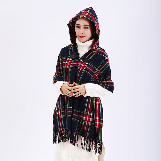 Poncho Capa Cashmere Cuadros Estilo Nacional con Capucha y Broche - Image 2