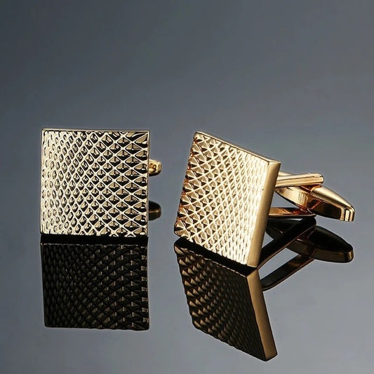 Gemelos de Cobre con Patrón Tallado Cuadrado - Image 2