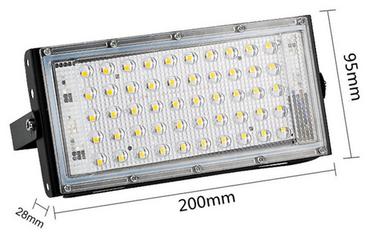 Reflector LED 50W Impermeable para Exterior - Iluminación de Paisaje y Seguridad - Image 2