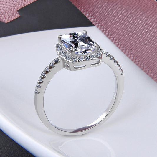 Anillo de Diamante Simulado con Brillo Realista - Image 2