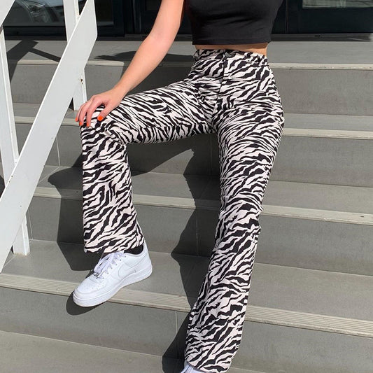 Pantalones rectos con patrón blanco y negro - Image 2