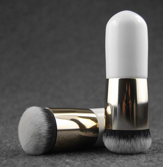 Brocha Profesional Plana para Base de Maquillaje - Aplicación Perfecta y Uniforme - Image 2
