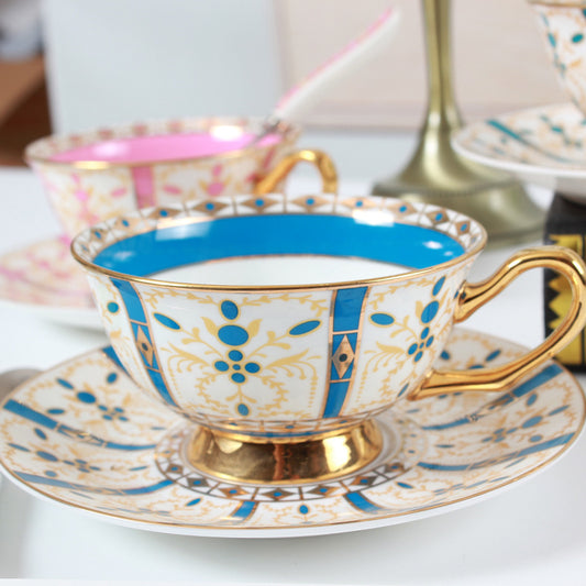 Juego de Tazas de Té Lujo Europeo Porcelana Hueso Borde Dorado Estilo Inglés - Image 2