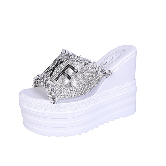Sandalias Plataforma con Tacón Cuña y Detalles de Strass - Image 2