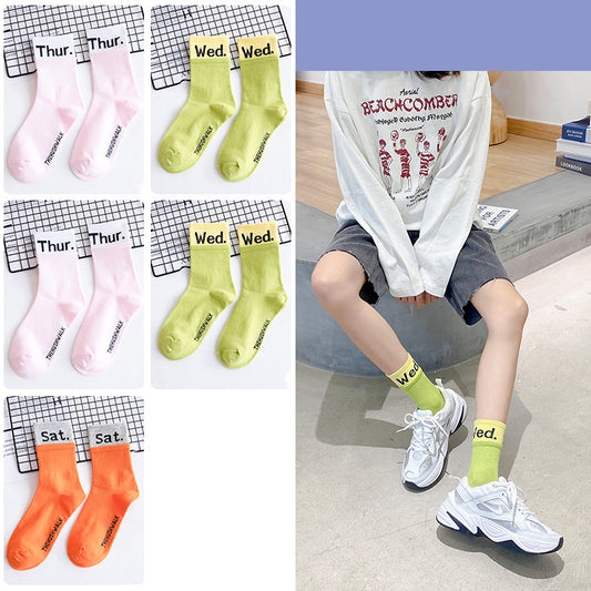 Calcetines Tubo de Algodón con Combinación de Letras y Colores para Mujer - Image 2