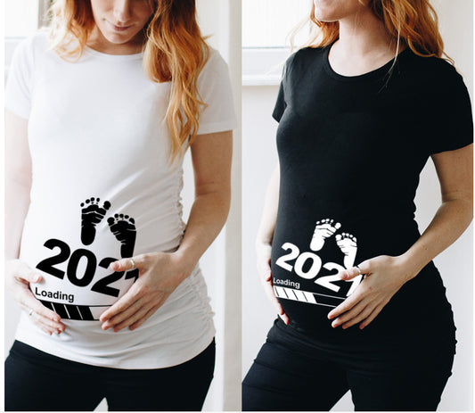 Playera de Maternidad con Estampado Infantil de Manga Corta - Image 2