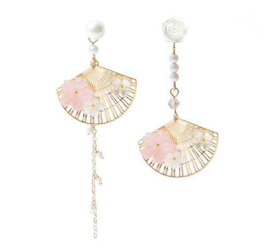 Aretes Asimétricos de Abanico Chino Estilo Vintage - Image 2