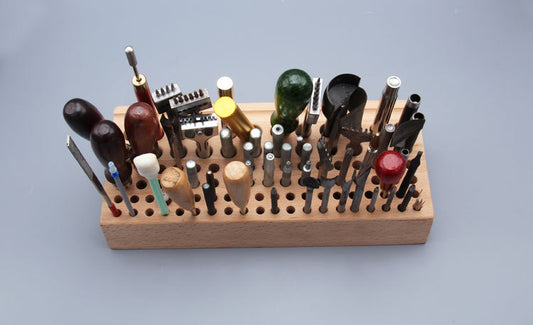 Organizador de Herramientas de Cuero con 98 Perforadores - Soporte de Madera de Haya - Image 2