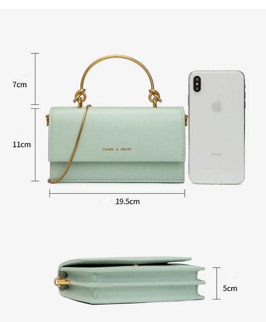 Billetera Metálica para Mujer con Asa de Muñeca - Image 2