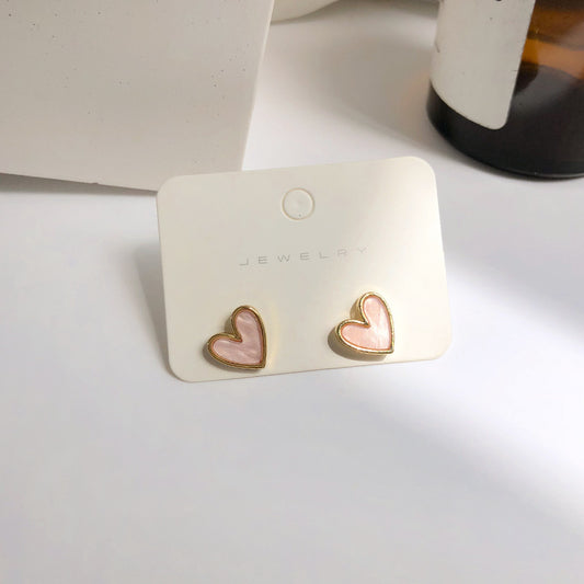 Aretes de Corazón en Plata con Resina - Diseño Minimalista y Elegante - Image 2