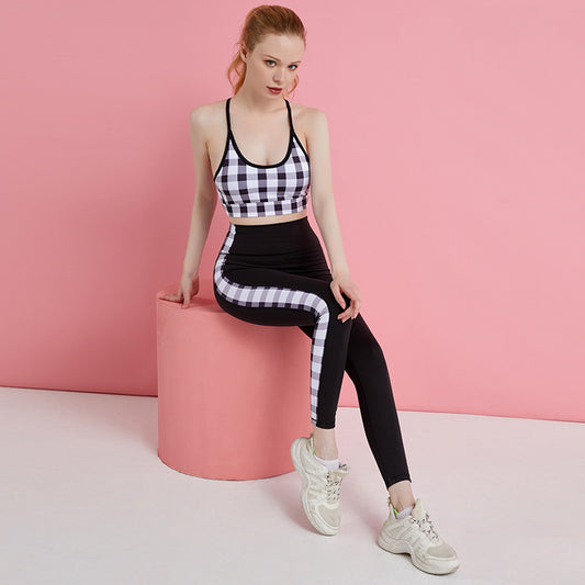 Conjunto Deportivo Yoga Diseño Cuadrícula Negro y Blanco con Mallas Nude - Image 2