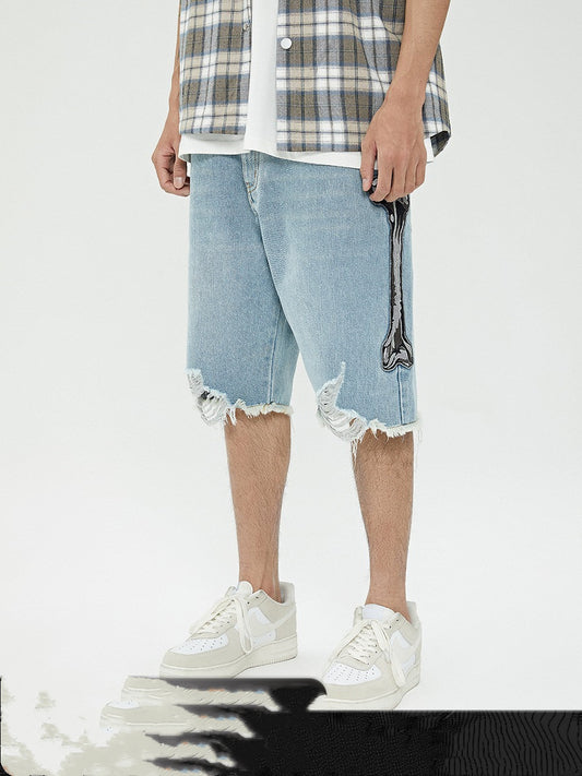Shorts de Mezclilla Desgastados con Bordado en Hueso y Orilla Cruda - Image 2