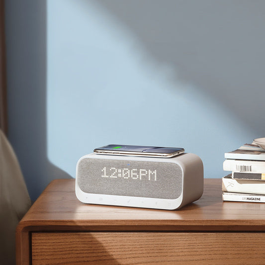 Parlante Bluetooth Soundcore Todo en Uno con Carga Inalámbrica Apple y Reloj Despertador - Image 2