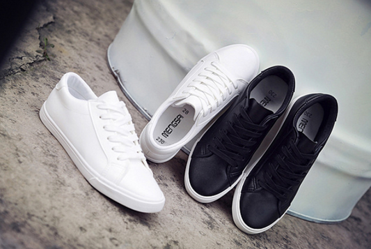 Zapatillas Blancas de Lona para Mujer - Cómodas y Versátiles para Primavera y Otoño - Image 2