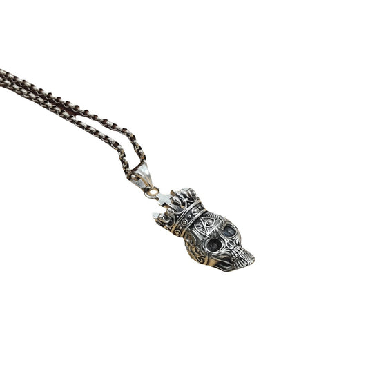 Dije Calavera Corona en Plata Esterlina S925 Estilo Frío - Image 2