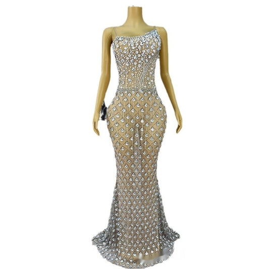 Vestido Asimétrico Diamante con Diseño Vanguardista - Image 2