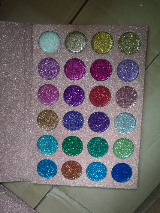 Paleta de Sombras CLEOF 24 Tonos Brillo y Shimmer - Image 2