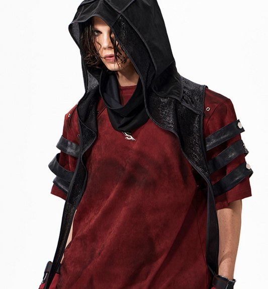 Camiseta Roja Patchwork de Cuero Oscuro Teñida a Mano - Image 2