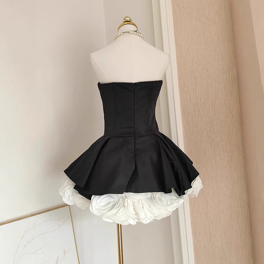 Falda Petticoat Estilo Hepburn Blanco y Negro con Flores 3D y Control de Cintura - Image 2