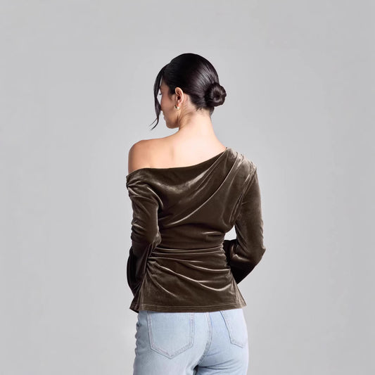 Blusa Entallada con Pliegues y Mangas Acampanadas - Image 2