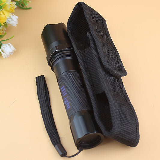 Funda Táctica para Linterna - Nylon Resistente con Clip para Cinturón - Image 2