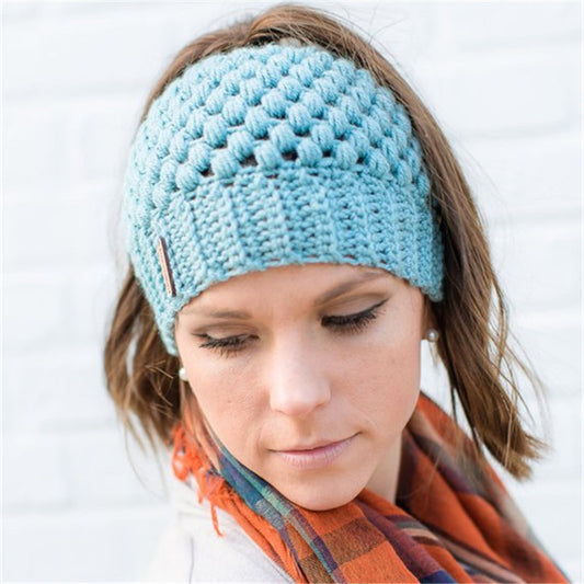 Gorro de Invierno Tejido con Agujero para Coleta - Diseño Europeo Elegante - Image 2