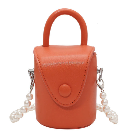 Bolsa Mensajera con Cadena de Perlas Beige - Image 2