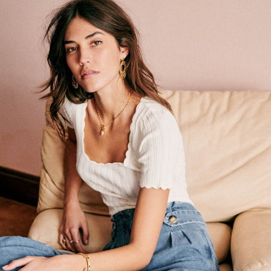 Blusa Tejida con Cuello de Pétalos y Manga Corta - Image 2