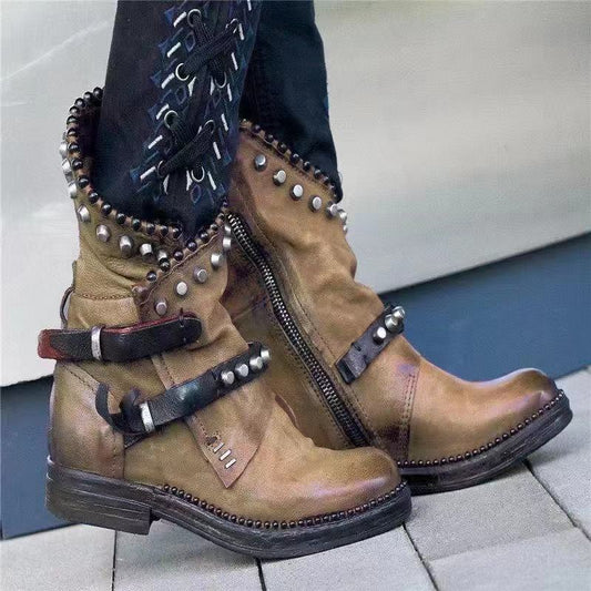 Botas Martin con Tachuelas y Cierre Lateral - Image 2