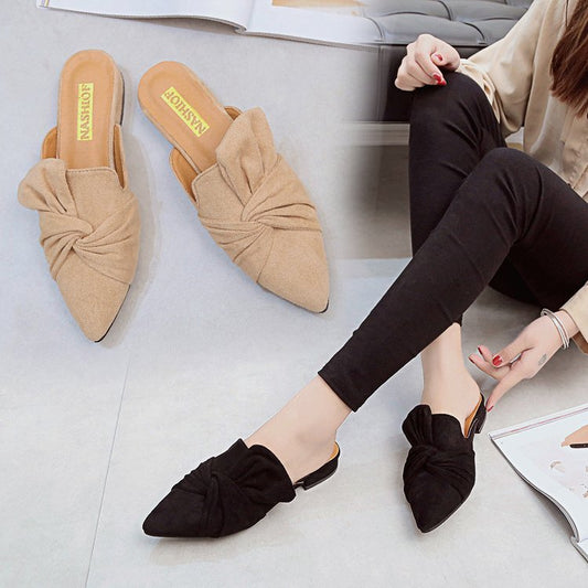 Pantuflas de Gamuza con Punta Elegante - Image 2
