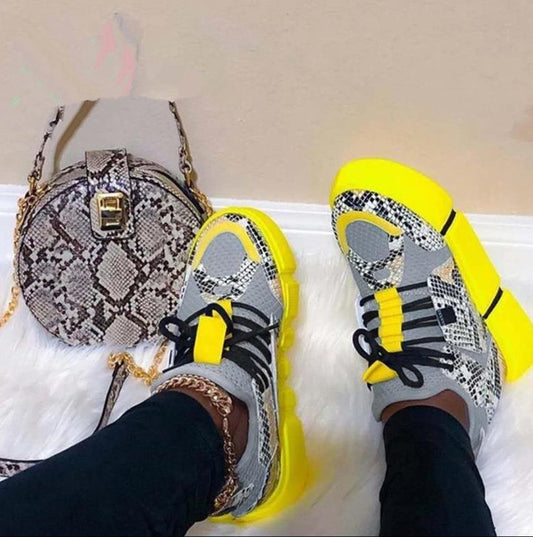 Zapatos Casuales Cómodos Talla Grande para Mujer con Encaje y Suela Plana - Image 2