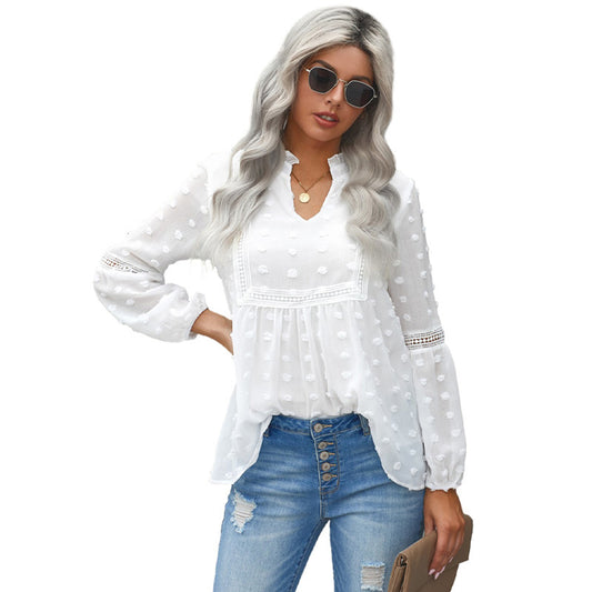 Blusa Elegante con Cuello V y Mangas Abullonadas con Detalles de Pelotitas - Image 2