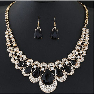 Conjunto de Collar y Aretes Elegantes - Image 2