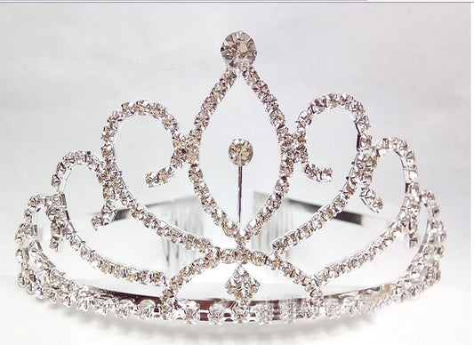 Corona de Novia Coreana con Cadena de Diamantes - Tiara Clásica para Boda - Image 2