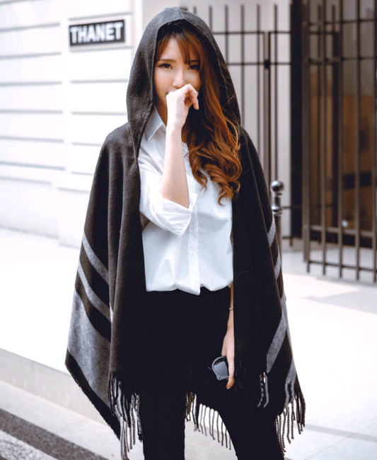 Capa Chal Mujer Otoño Invierno con Capucha y Borlas - Abrigo Versátil Doble Uso - Image 2