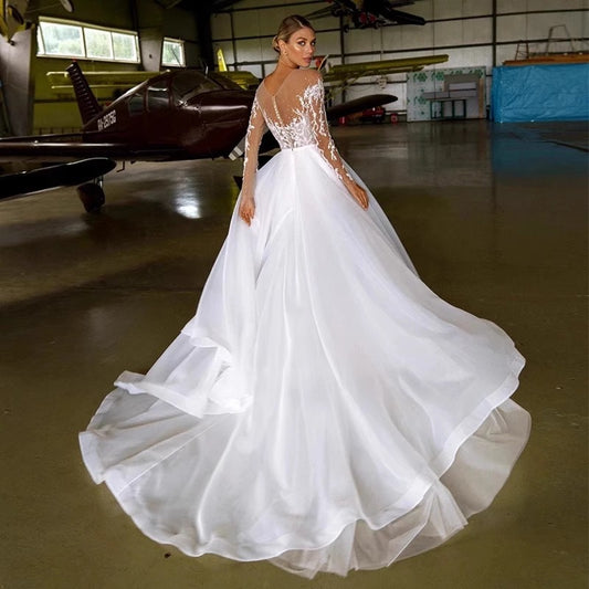 Vestido de Novia Largo con Hombros Descubiertos y Bordados Elegantes - Image 2