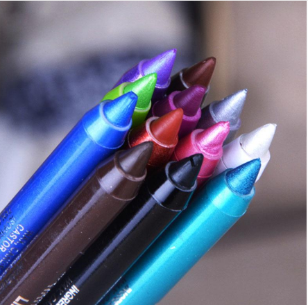Paleta Multiusos 6 en 1: Delineador, Sombra, Labial y Lápiz de Cejas - Image 2