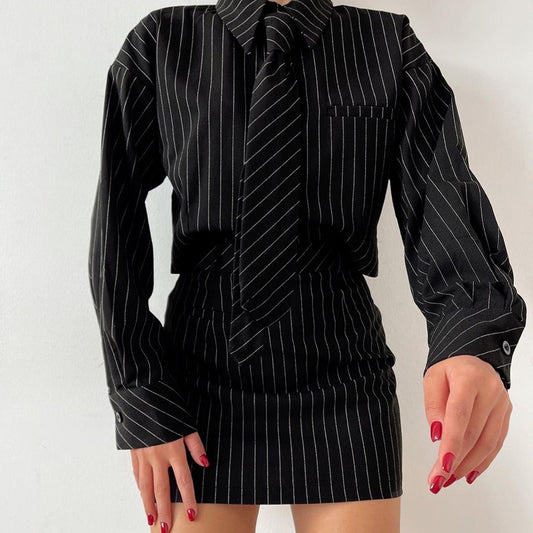 Conjunto de Falda y Blusa a Rayas - Outfit Completo Dos Piezas - Image 2