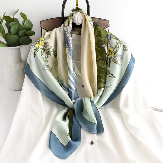 Pañuelo de Seda Grande Cuadrado para Mujer - Elegancia Atemporal - Image 2
