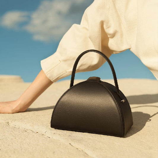 Bolsa Semicircular Pandora's Box - Bandolera Moderna y Versátil - Image 2