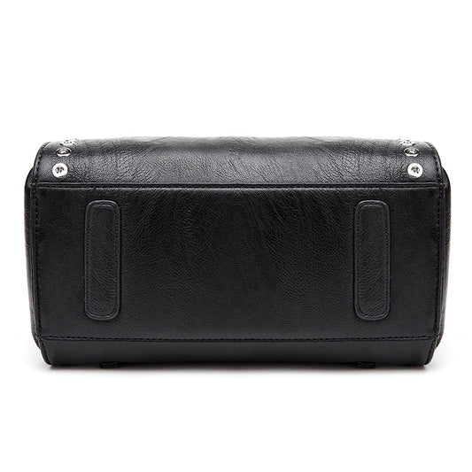 Bolso de Hombro Coreano para Mujer con Remaches - Diseño Moderno y Versátil - Image 2