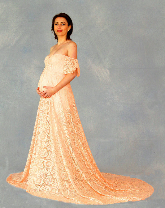 Vestido de Maternidad Corto con Encaje y Cola Elegante - Image 2