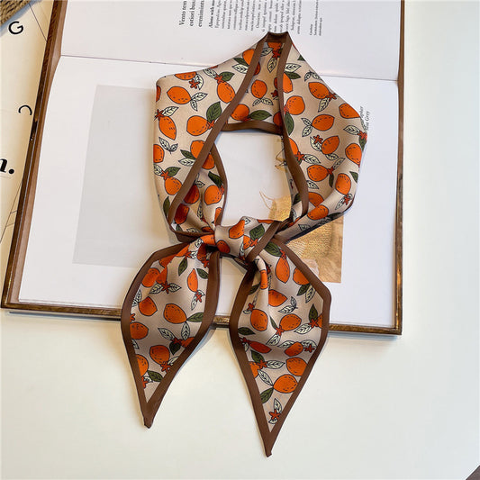 Pañuelo de Seda Estampado con Frutas, Diseño Alargado - Image 2