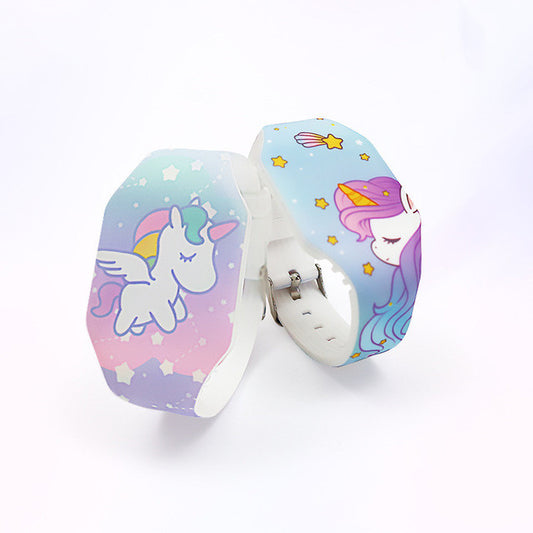 Reloj Infantil LED Luminoso con Diseños Animados Brillantes - Image 2