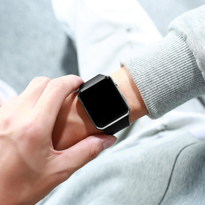 Reloj Digital LED Cuadrado con Tecnología Moderna